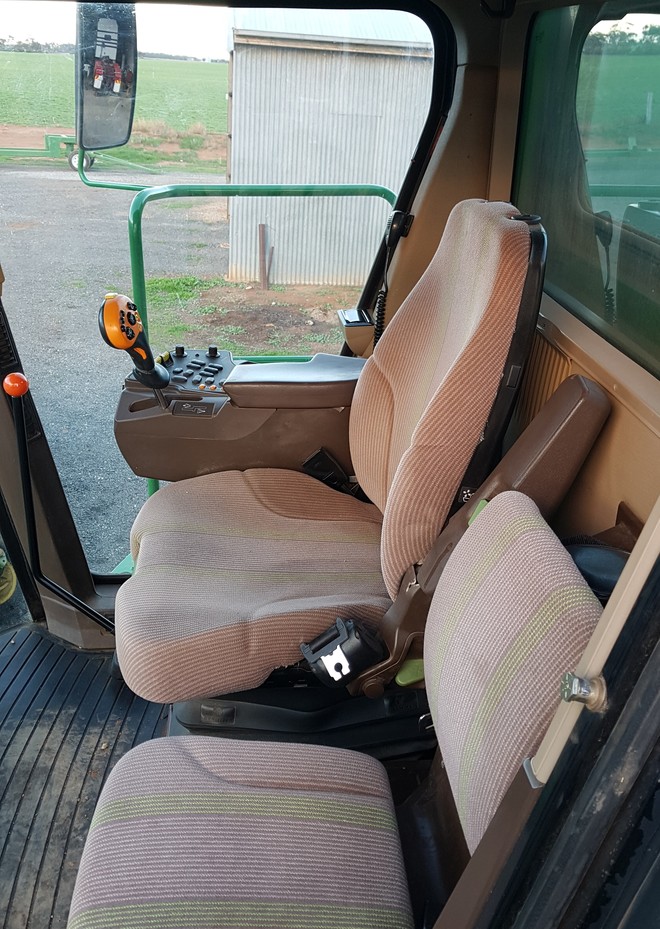 2002 JD 9650 STS Header