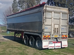 1998 Byrne RT lead Trailer 36' x 7' TOA