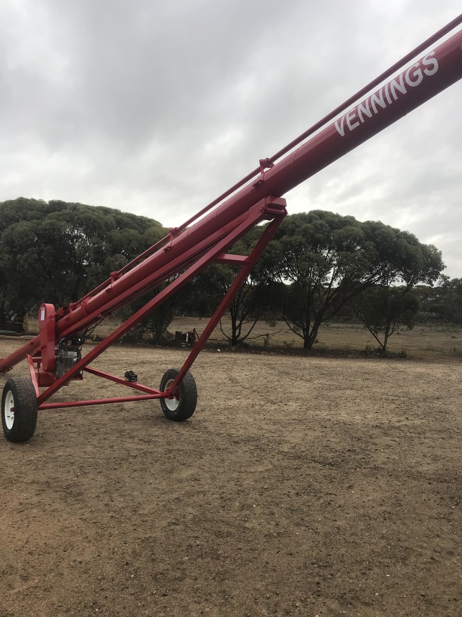 Vennings 35ft x 9” Auger 