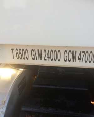 2002 Mack metroliner