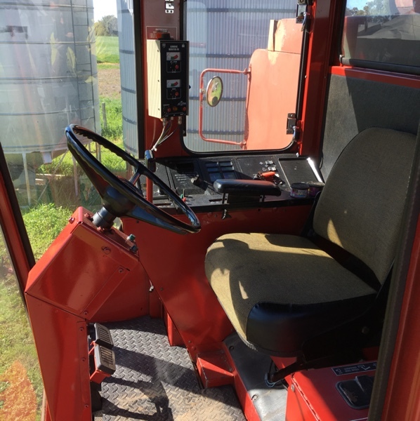 International 1440 Header