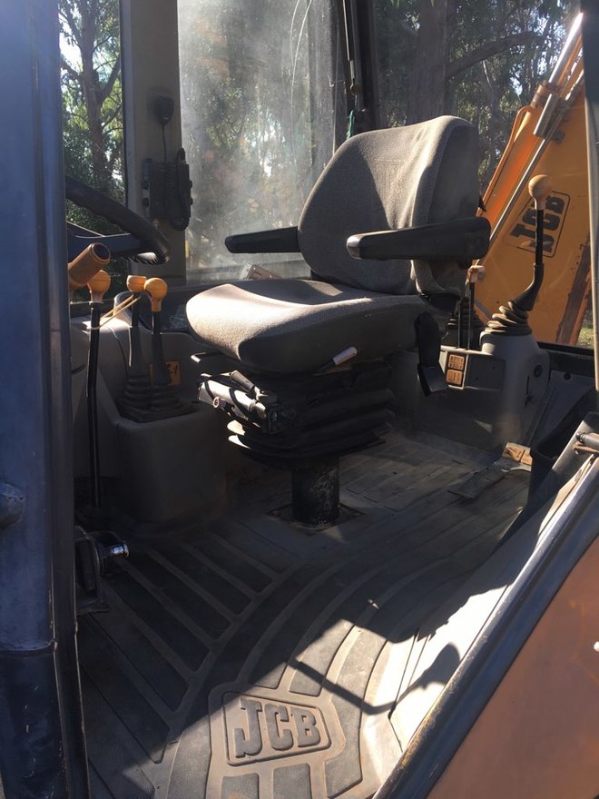 JCB 2XC  Extra Dig.    Backhoe