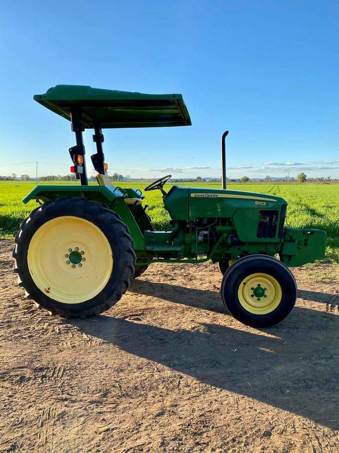 John Deere 5103