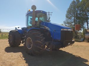 New Holland TJ 425