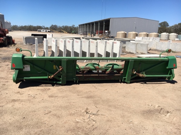 John deere 694 corn front