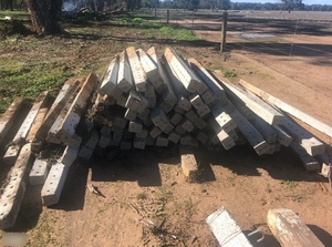 450 x Concrete Posts with accessories