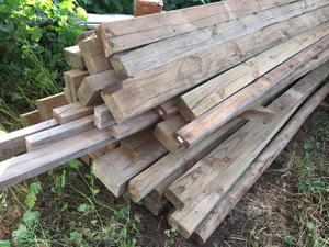 Treated Pine Sleepers & Loppers Logs - 2% Buyers Premium on all Lots