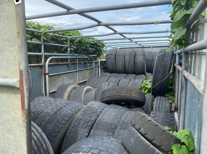 Cattle Stock Crate 23ft x 7.5ft
