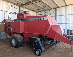 Case IH 8575 Silage Special 8x3x3 Baler