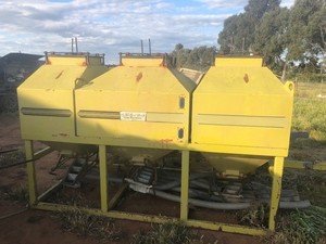 Bigrigg Airseeder Triple Bin