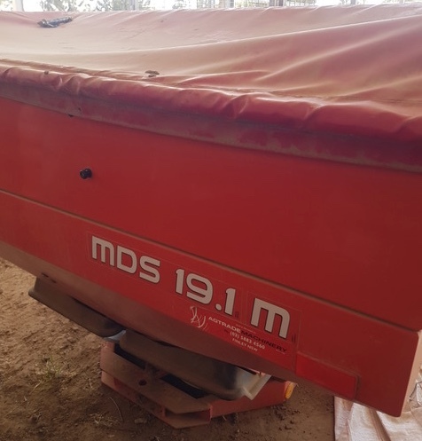 Kuhn Twin disc fertiliser Spreader