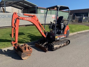 KUBOTA KX41-3 3 BUCKETS AND RIPPER