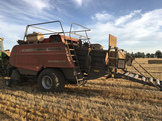 2170 XD Massey Ferguson baler