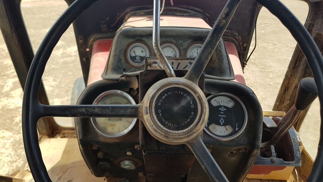 International 766 Tractor
