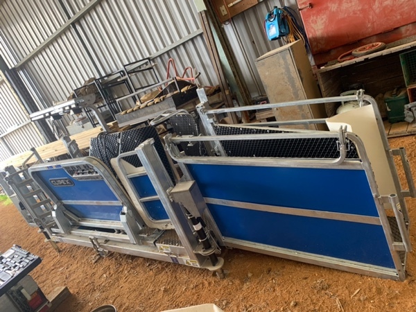 Clipex Sheep Handler