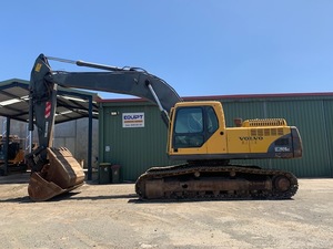VOLVO 29T EXCAVATOR