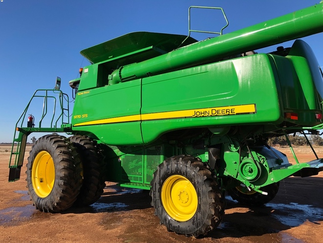 2010 John Deere 9770 STS with 640 Front   