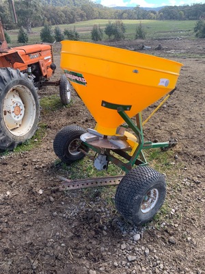 AgriSpread 300kg Spreader