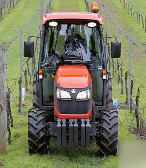  WANTED Kubota M8540 Narrow CAB Tractor