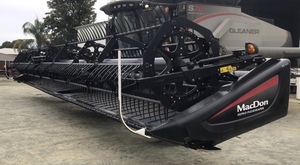 MacDon 2015 MD FD75-D 45ft FlexDraper Front 
