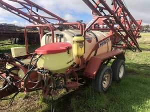 hardi navigator boom spray