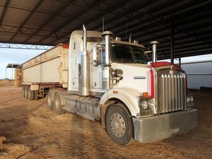 Kenworth 2009 SAR T408, Tri Axle Tipping Trailer & Tri Axle Tautliner 