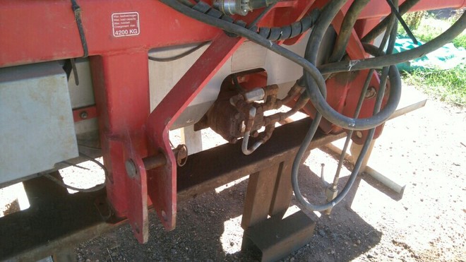 Kvernland Exacta-TL/ISO Spreader