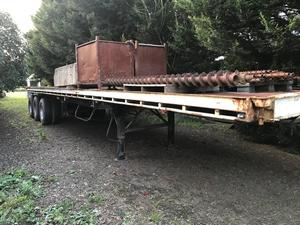 Fruehauf 40' Tri-Axle Flat Top Trailer
