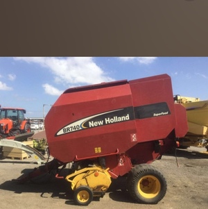New Holland BR740 Round Baler