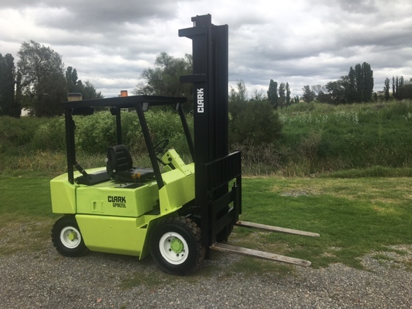 Clark Forklift