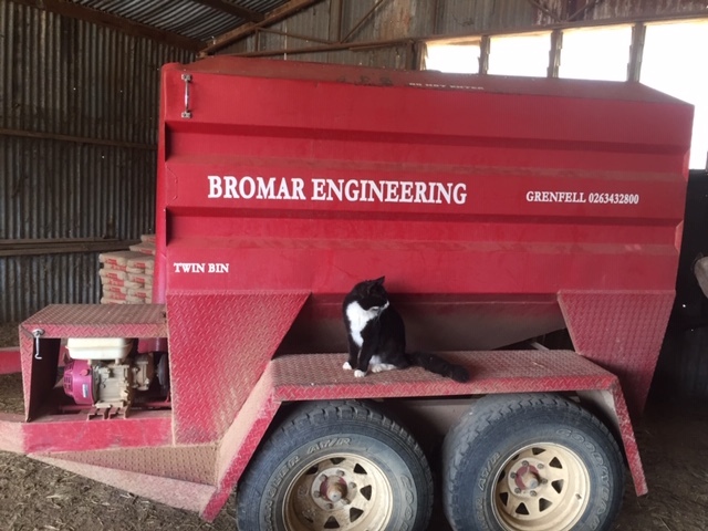 Bromar Feed Cart