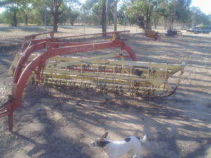 New Holland Super 56 Hat Rake