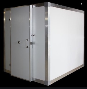 !!!   WANTED  !!!   COOLROOM.  Portable or fixed