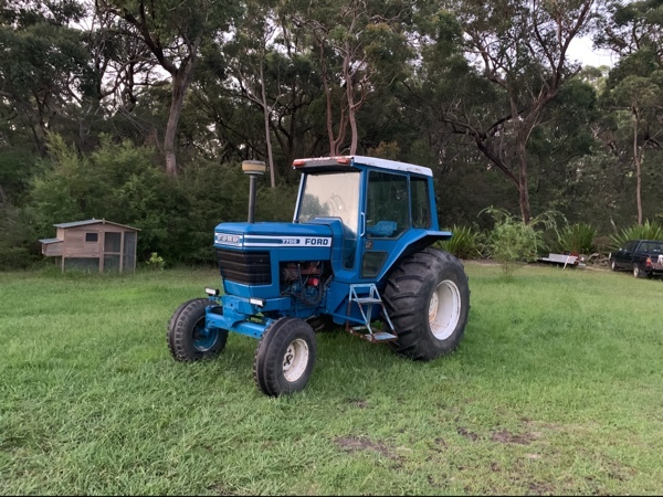 Ford 7700 Tractor