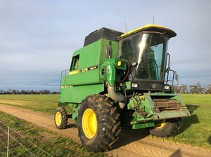 Header John Deere 1075 with pickup front