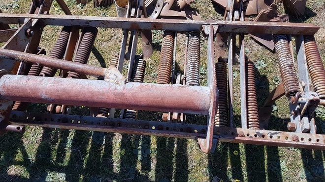 Massey Ferguson Grey 13 Tyne scarifier