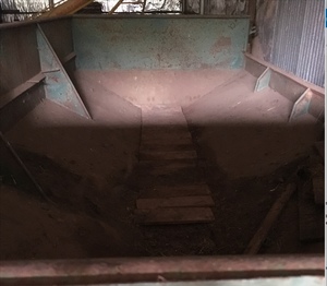 Bulk Bin To Suit Bedford Truck With Electric Motor For Belt In Floor. Could be used for Grain