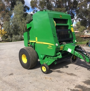 John Deere Round Baler