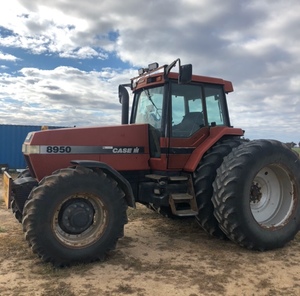 Case 8950 Magnum tractor