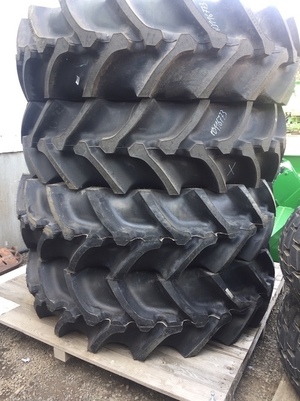 FIRESTONE 520/85R42 RICE SPEC HEADER TYRES