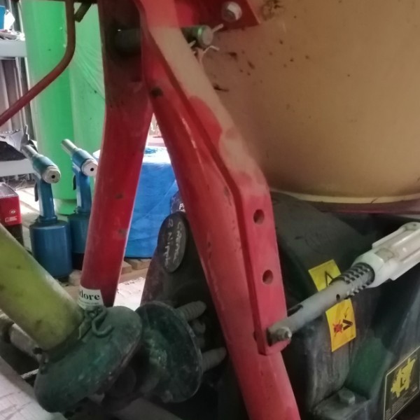 Vicon Pendulum Spreader