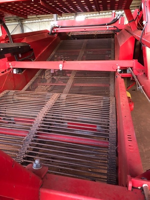 Grimme GT170 HIGH CAPACITY potato harvester