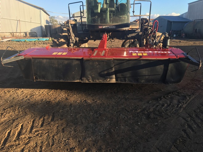  R85 Macdon  Disc Mower