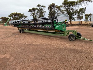 John Deere 930 F Front