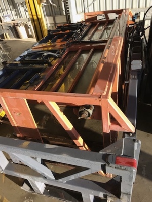 Bin Tipper  PB 7 Chep Bins