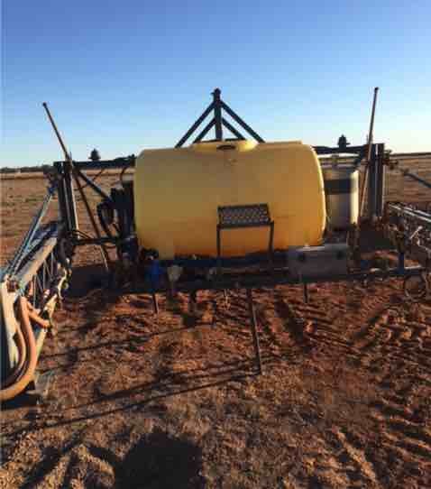 24m Hayes 3PL Boom Spray 1500Ltr Tank