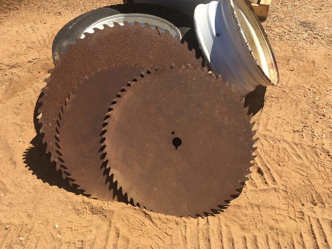 Under Auction - (A132) - 3 Circular Saw Blades 