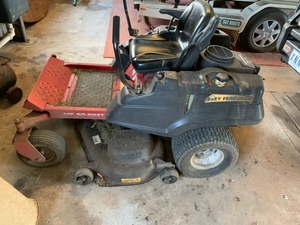 ZERO TURN MOWER