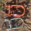 Under Auction - 2x Cow Hip Lifting Clamps 