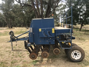 Agrow Drill AD 320 Seeder